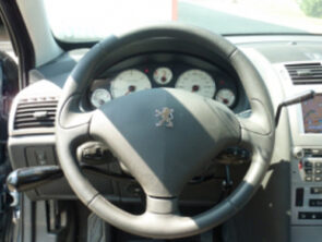 D107 | Double accélérateur mécanique et frein principal à main droite