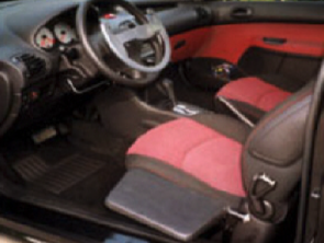 D108 | Verticalisateur : Planche de transfert pivotante et rabattable côté conducteur