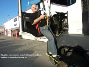 Accessibilité depuis le poste de conduite vers des engins de travaux publics